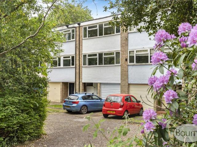 House for sale in Westfield, Woking