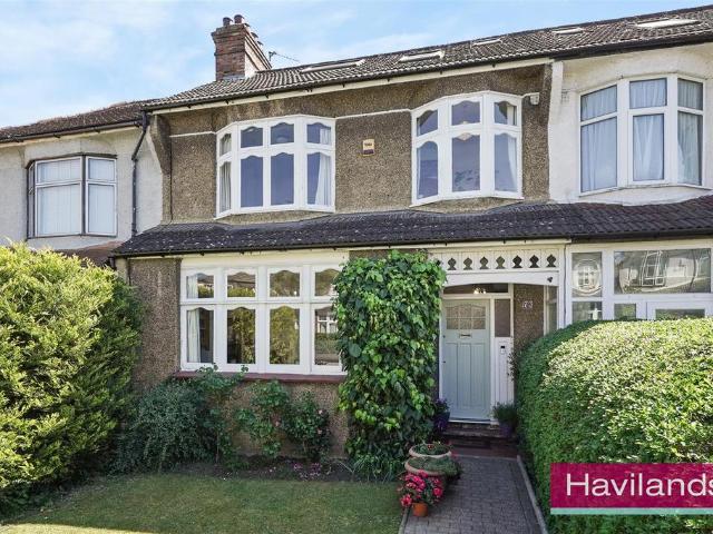 House for sale in Edmonton, Greater London