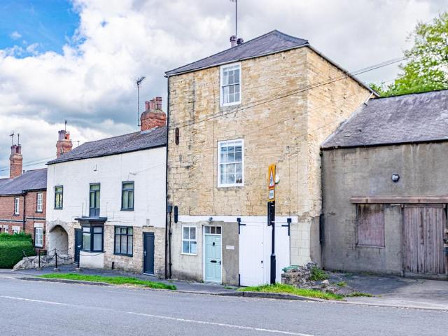 House for sale in Aberford, West Yorkshire
