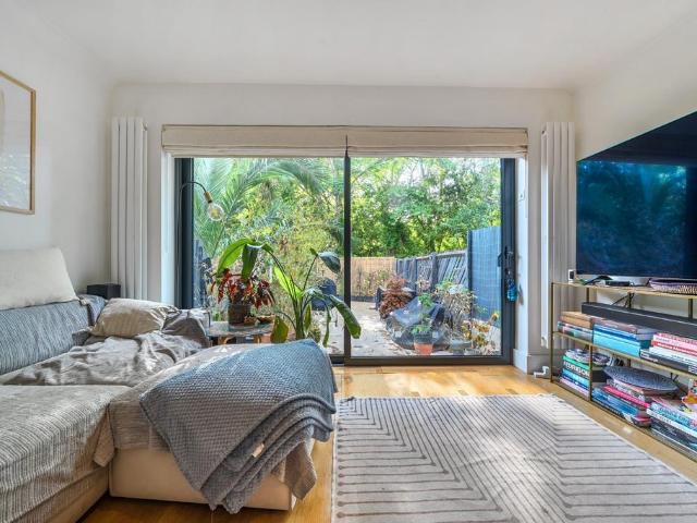 House for sale in Rotherhithe, Greater London