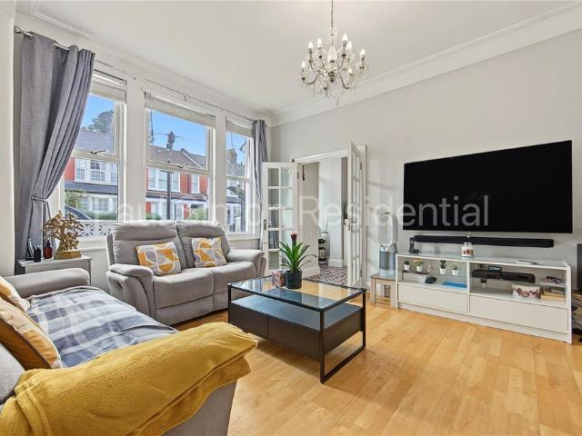 House for sale in Woodlands Park, Greater London