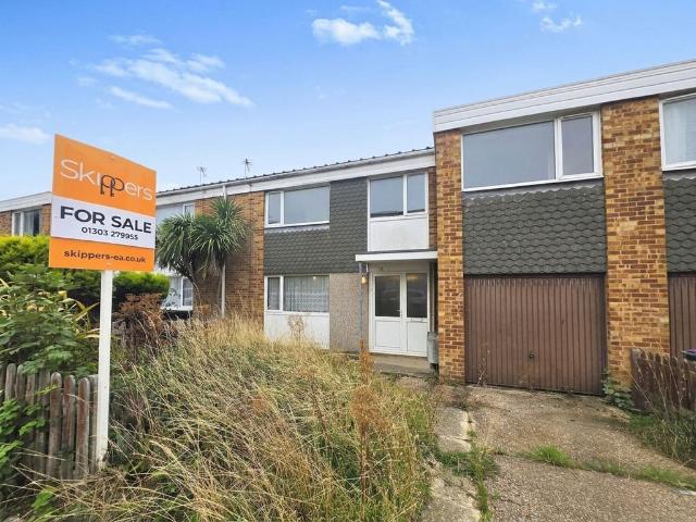 House for sale in Golden Valley, Folkestone