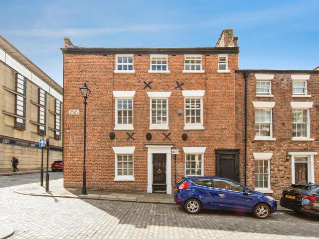 House for sale in Chinatown, Calderstones