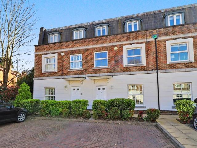 House for sale in Whiteley Village, Blackhills