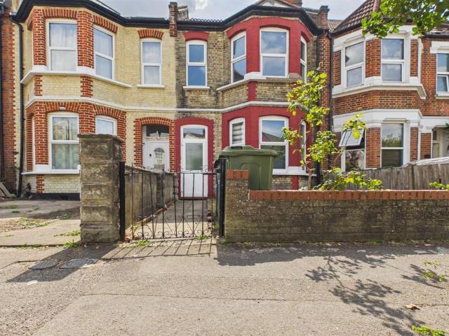 House for sale in Streatham, Greater London