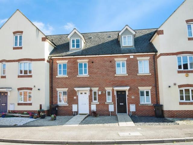 House for sale in Shinfield