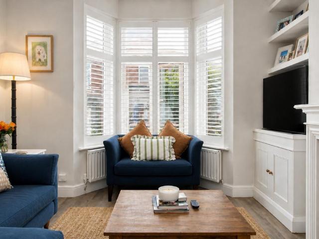 House for sale in College Park, Greater London