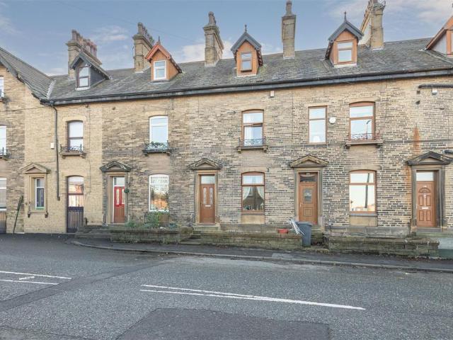 House for sale in Elland, West Yorkshire
