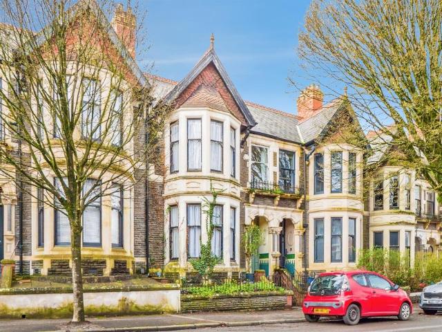 House for sale in Plasnewydd, Falcon Lodge