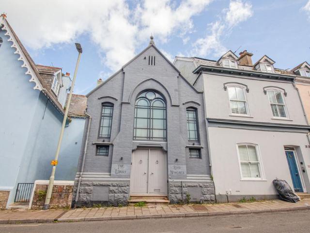 House for sale in Strode, Devon