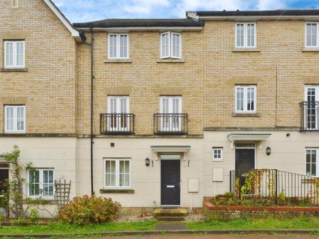 House for sale in Oxley Park, Shenley Church End