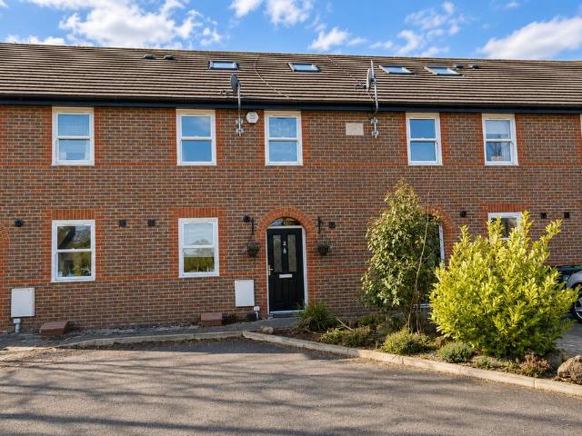House for sale in Pouchen End, Hertfordshire