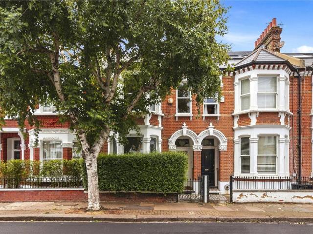 House for sale in Clapham Junction, Greater London