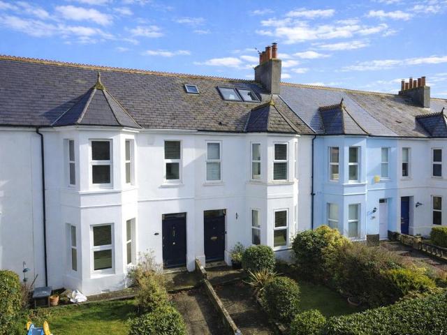 House for sale in Weir Quay, Devon