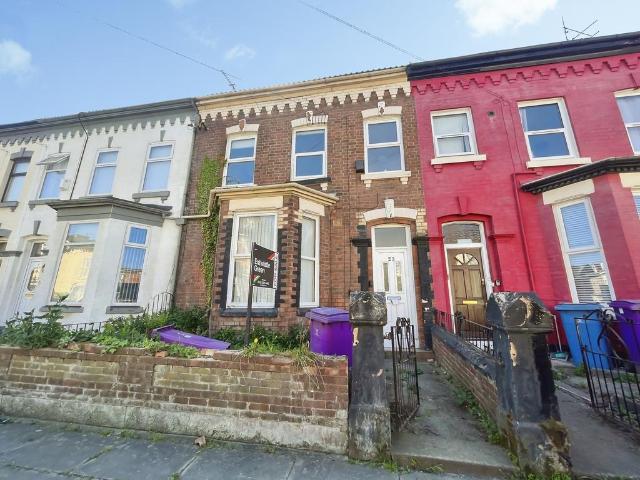 House for sale in Calderstones