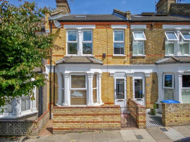 House for sale in Shooters Hill, Greater London