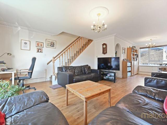 House for sale in London Borough of Croydon, Upper Norwood