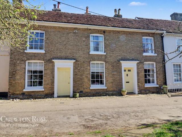 House for sale in Chelmondiston, Suffolk