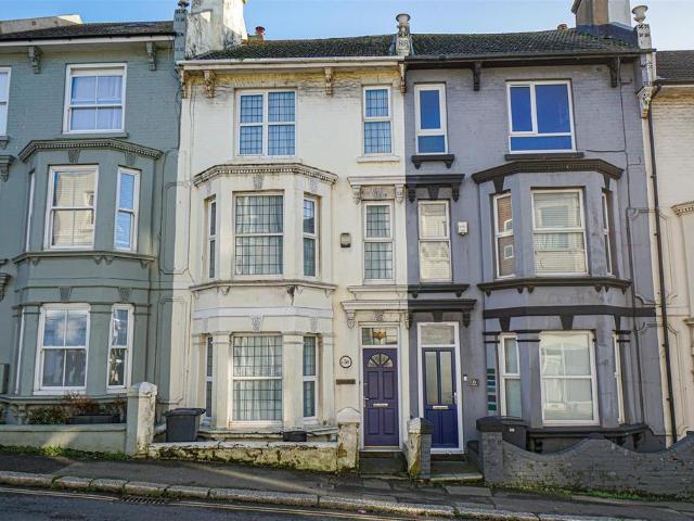 House for sale in Broomgrove, Guestling Green