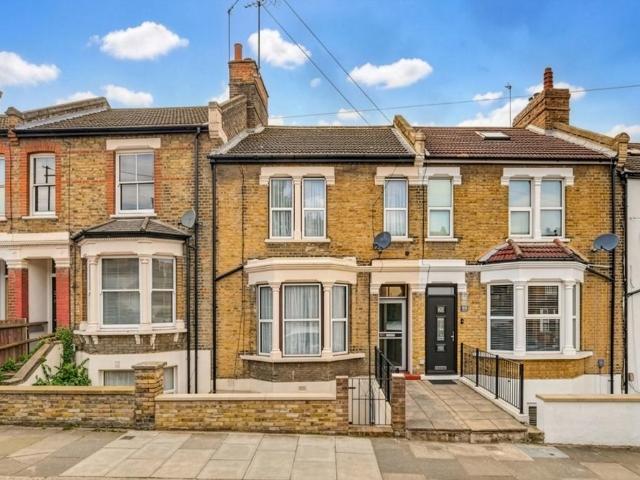House for sale in Glyndon, Plumstead