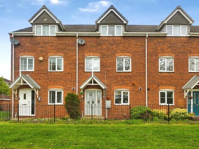 House for sale in Kettlebrook, Staffordshire