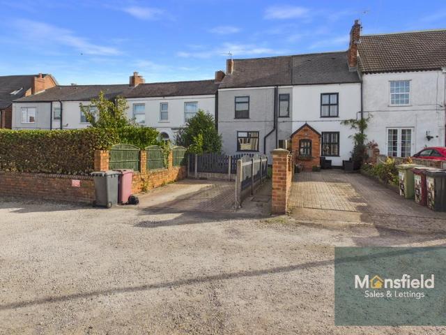 House for sale in Lower Pilsley, North East Derbyshire