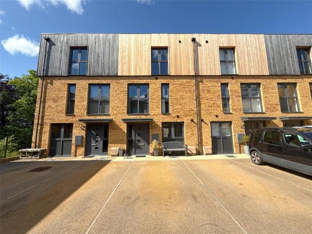 House for sale in Low Fell, Deckham