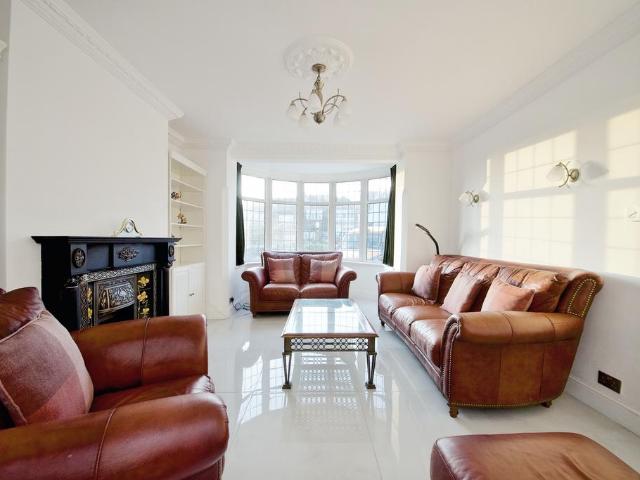 House for sale in New Southgate, Greater London