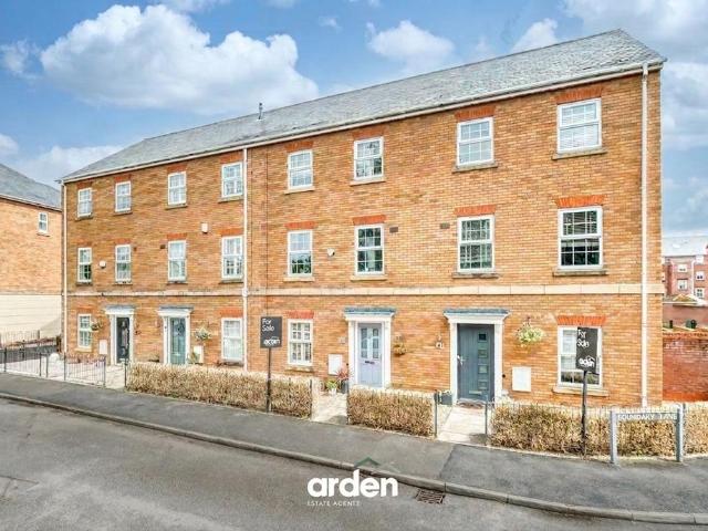 House for sale in Shirley, West Midlands