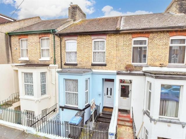 House for sale in Clarendon, Ash