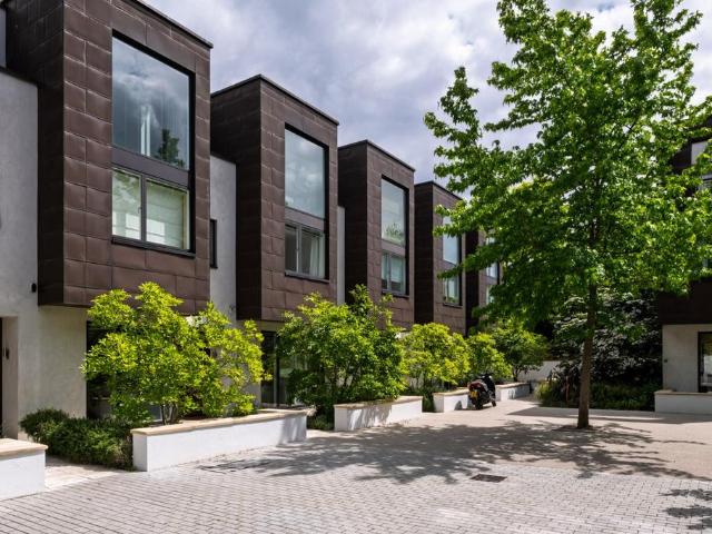 House for sale in Highbury, Greater London