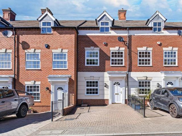 House for sale in Leisure Village, Kettering