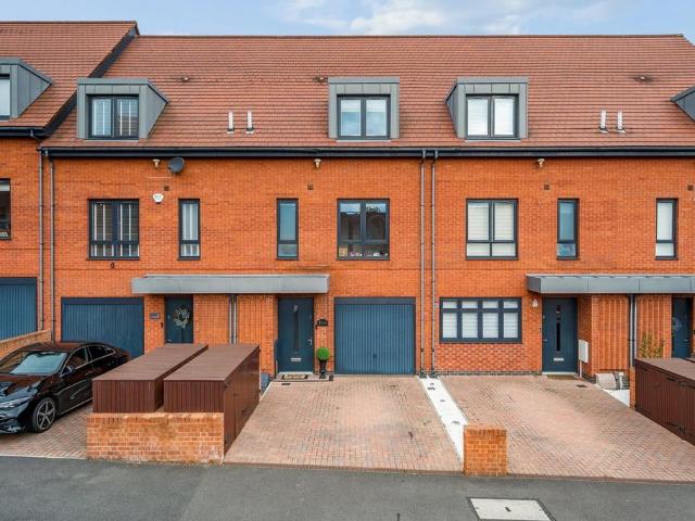 House for sale in Gatley, Greater Manchester
