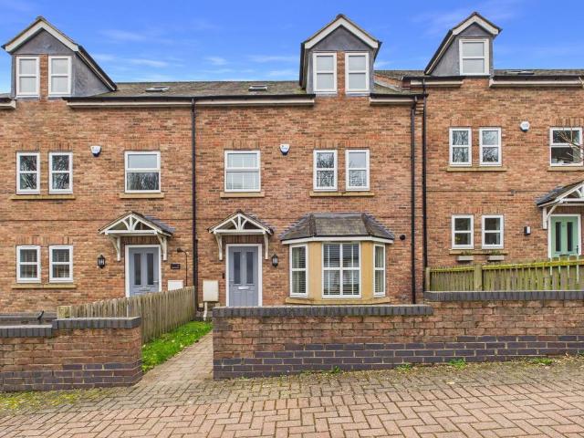 House for sale in Kedleston, East Midlands
