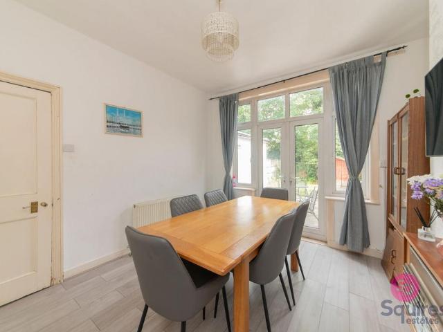 House for sale in Finchley, Greater London