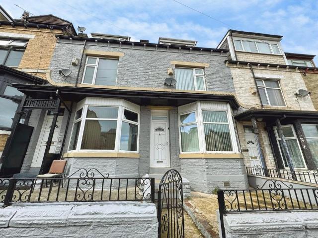 House for sale in Great Horton, West Yorkshire