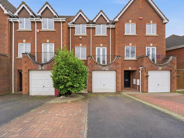 House for sale in Slough