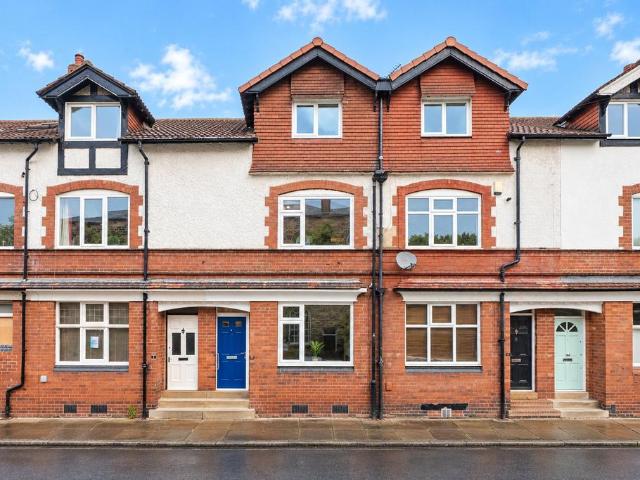 House for sale in Gledhow Park, Leeds