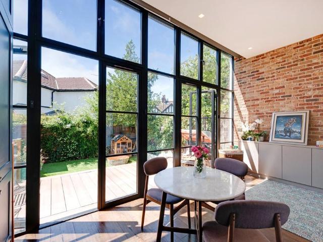 House for sale in Temple Fortune, Greater London