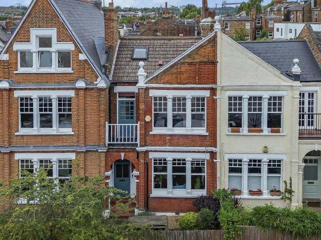 House for sale in Hornsey, Greater London