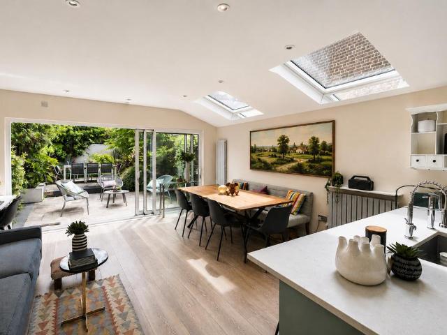 House for sale in Shepherd's Bush, Greater London