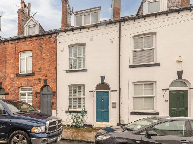 House for sale in Chapel Allerton, West Yorkshire