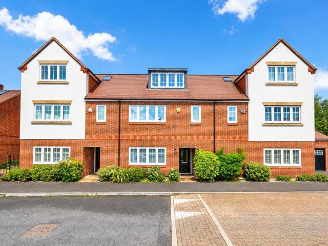 House for sale in St Albans, Five Acres