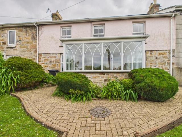 House for sale in Hayle, Cornwall