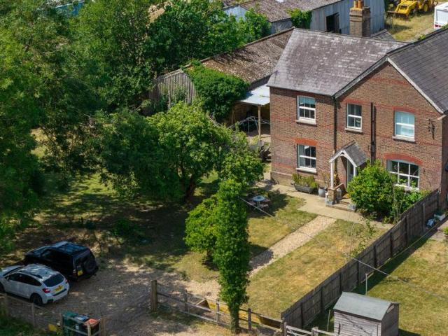 House for sale in Caddington, Bedfordshire