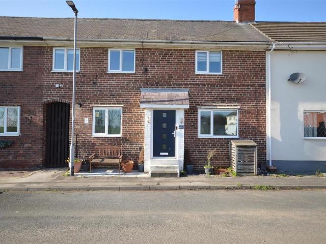 House for sale in Purston Jaglin, West Yorkshire
