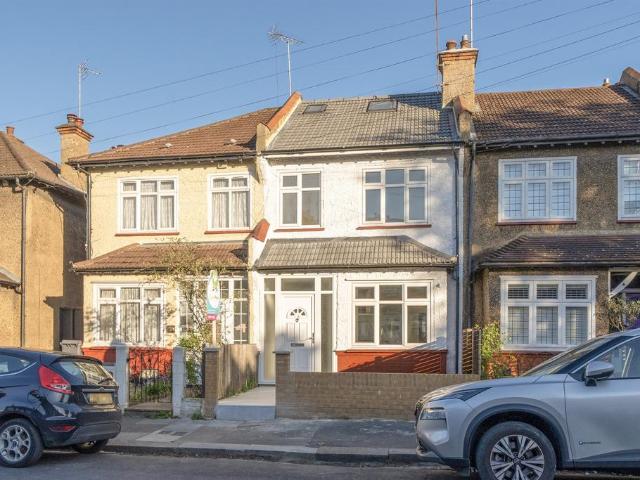 House for sale in Brunswick Park, Greater London