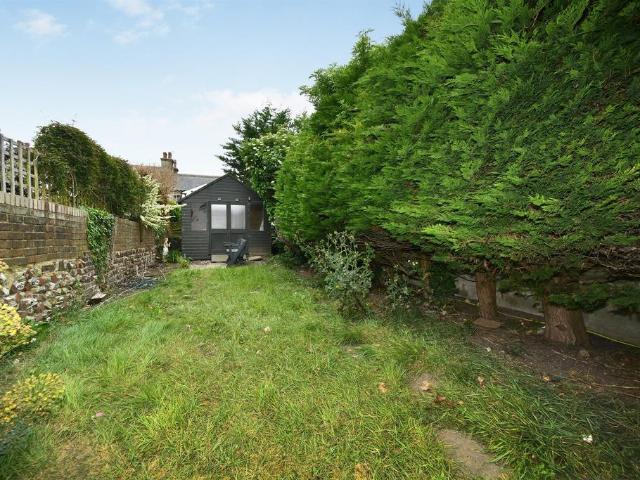 House for sale in Round Hill, Brighton