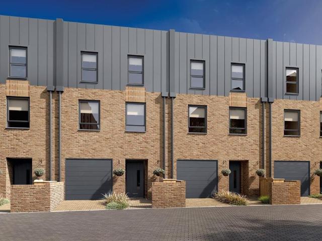 House for sale in North Finchley, Greater London