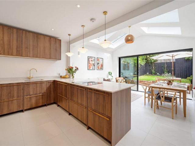 House for sale in Furzedown, Greater London